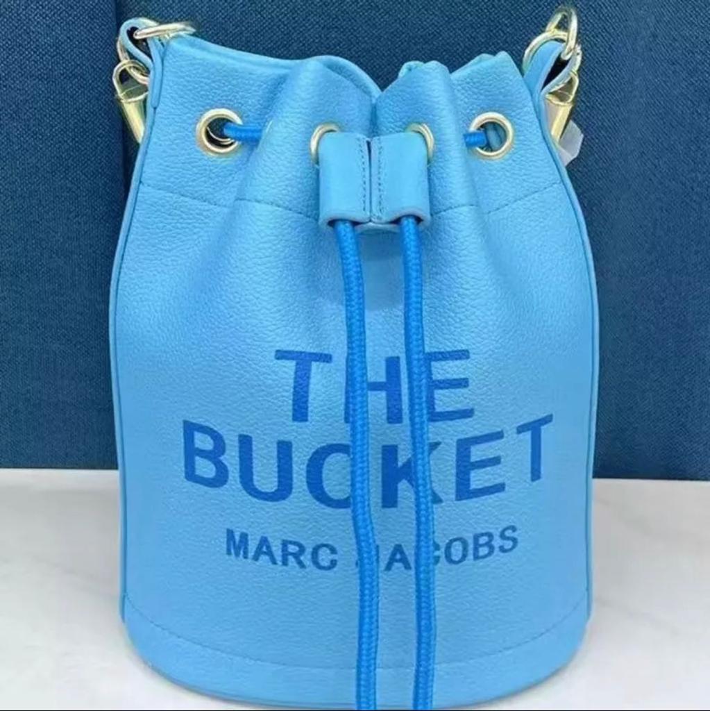 THE BUCKET BAG